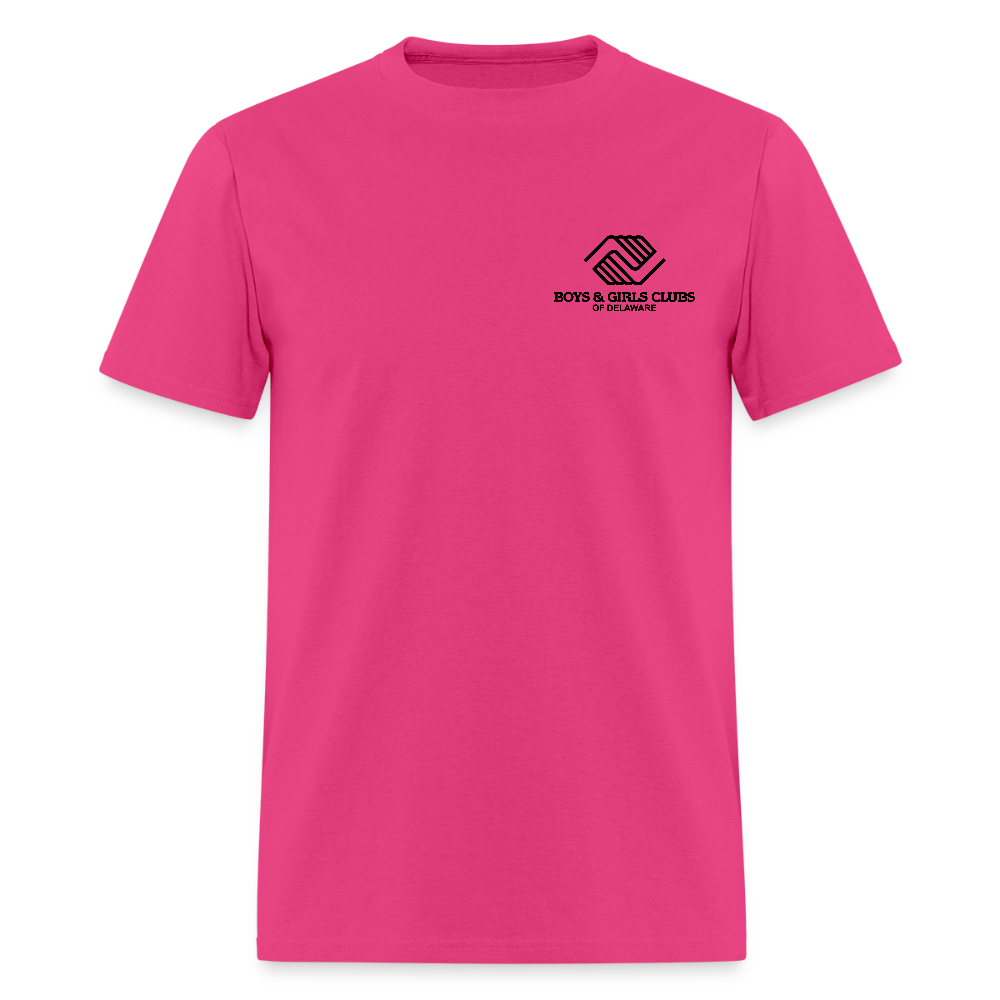 STAFF Men's T-Shirt | GILDAN 5000 - fuchsia